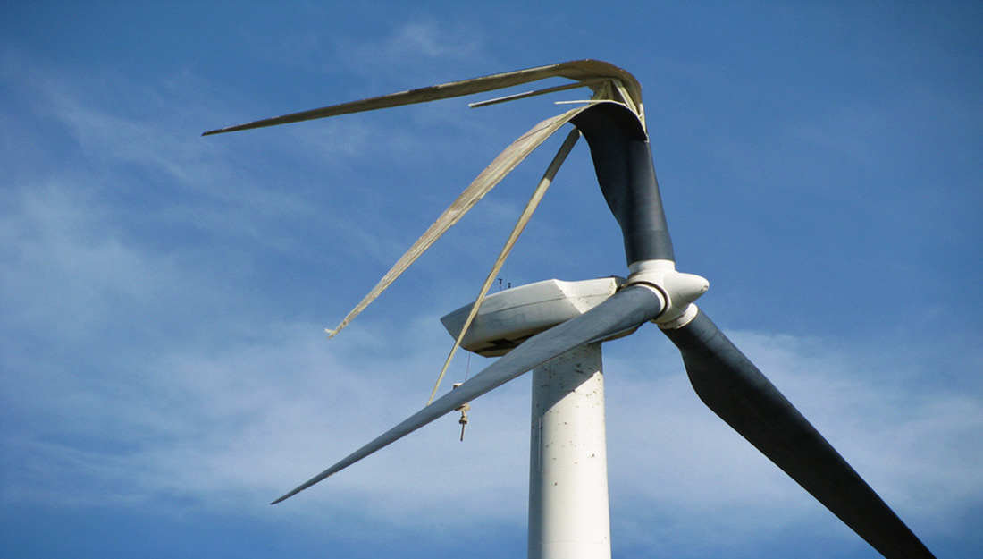 Lightning damage to turbine blades